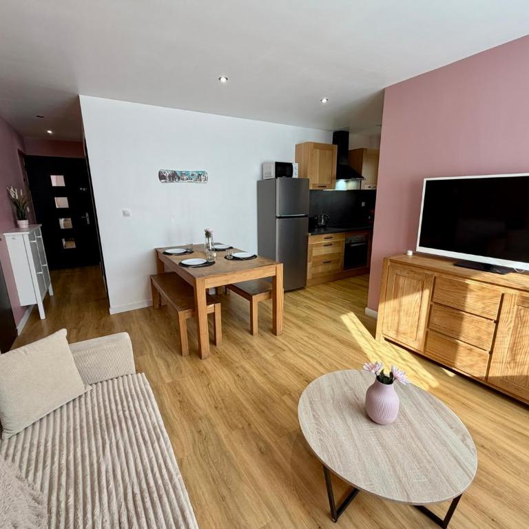Appartement Les Cimes RDC, Les 2 Alpes, proche des pistes, WiFi, tout équipé - Apartment mit 2 Schlafzimmern - 2