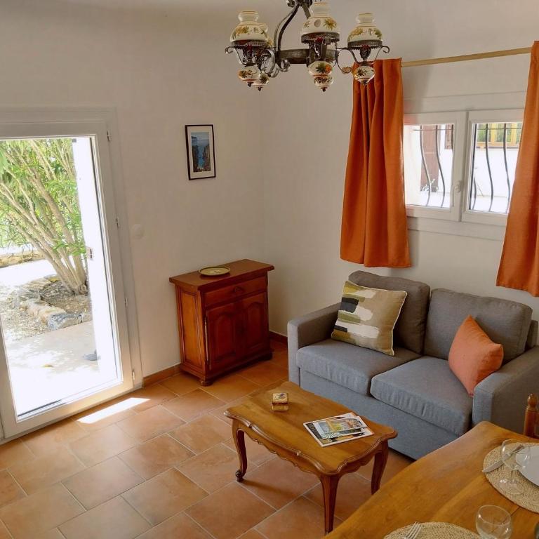 Idéale pour couple - Maison en Provence avec piscine et grand terrain - Maison 1 Chambre - 10