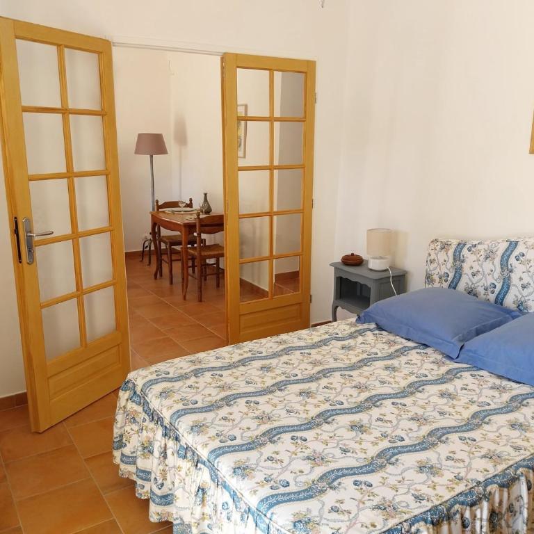 Idéale pour couple - Maison en Provence avec piscine et grand terrain - Maison 1 Chambre - 14