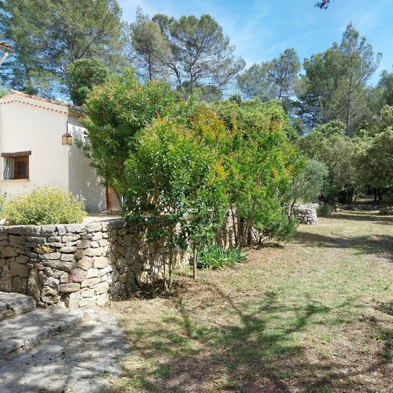 Idéale pour couple - Maison en Provence avec piscine et grand terrain - Maison 1 Chambre - 4