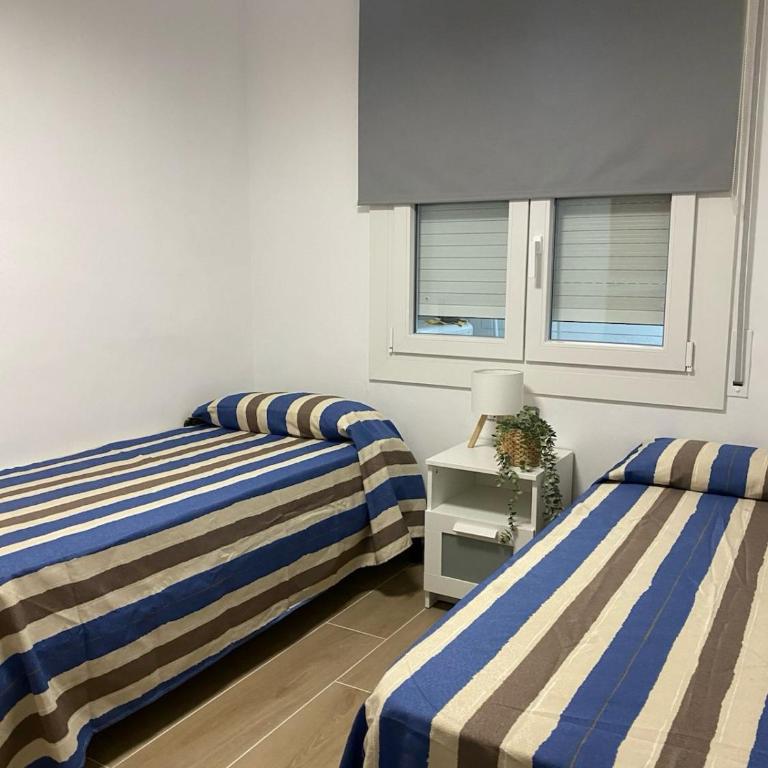 Apartament a 1a línia de mar, con WiFi - Two-Bedroom Apartment - 6