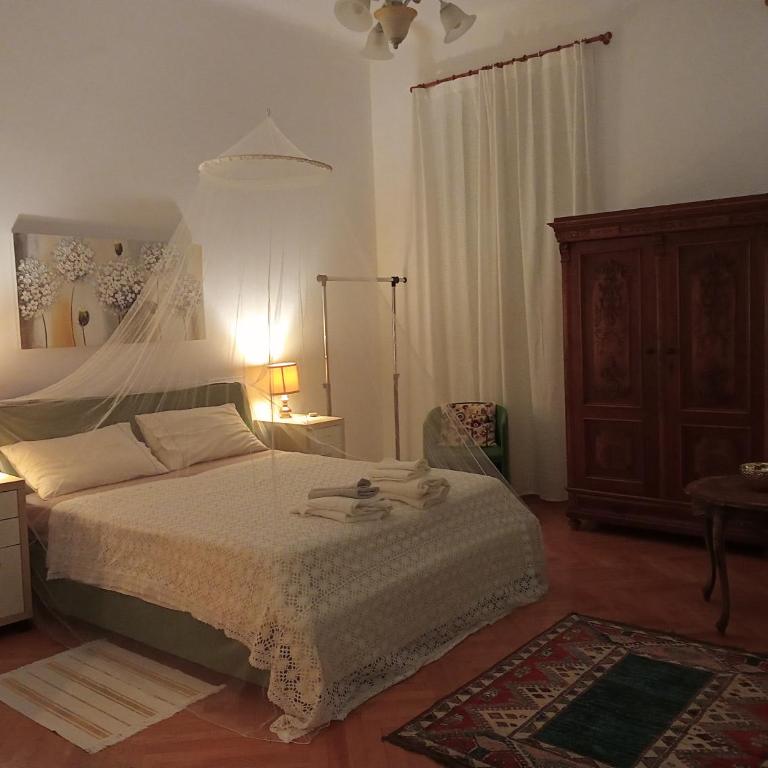 Regina's B&B - Habitación Doble con baño compartido - 7