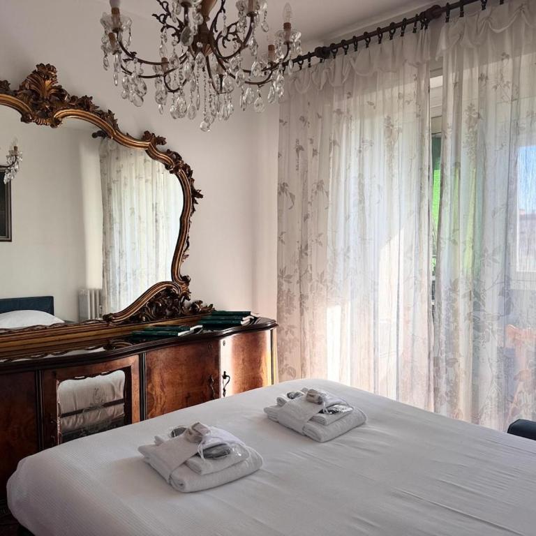 L Archè San Siro Golden Mirror Home Milano - Appartamento con 3 Camere da Letto - 48