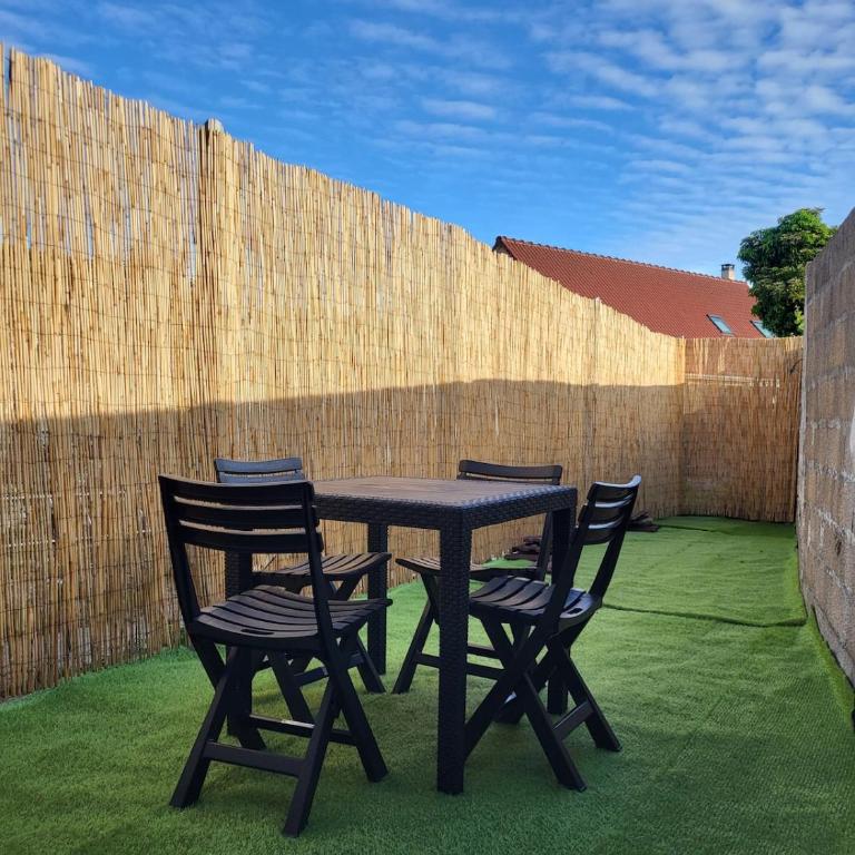 petite maison avec jardin - Appartement 1 Chambre - 2