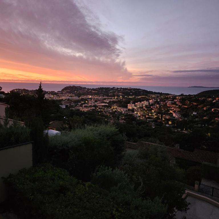 Appart Rez de jardin vue mer - Superior Apartment with City View - 33