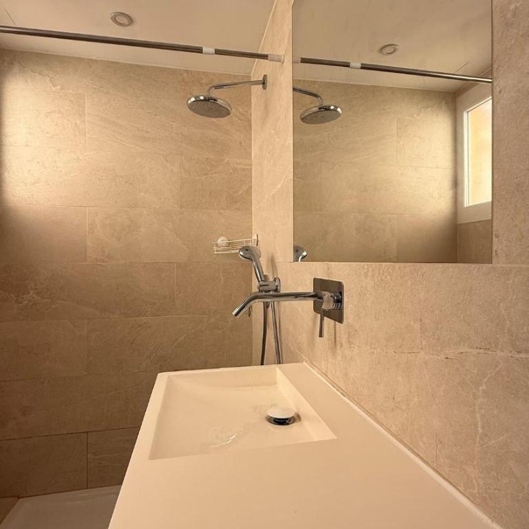 Duplex indépendant 5 couchages centre Narbonne - Apartamento - 64
