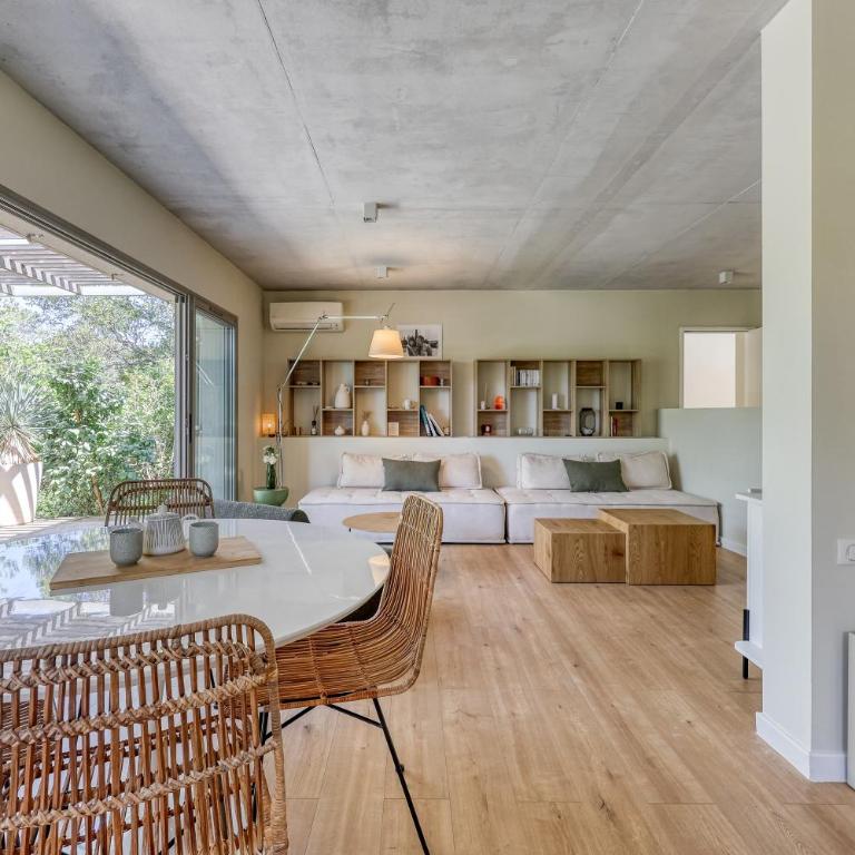 Luxury Villa Albizziane Pool, Pool House and Exceptional Garden 10 people - Villa - 84