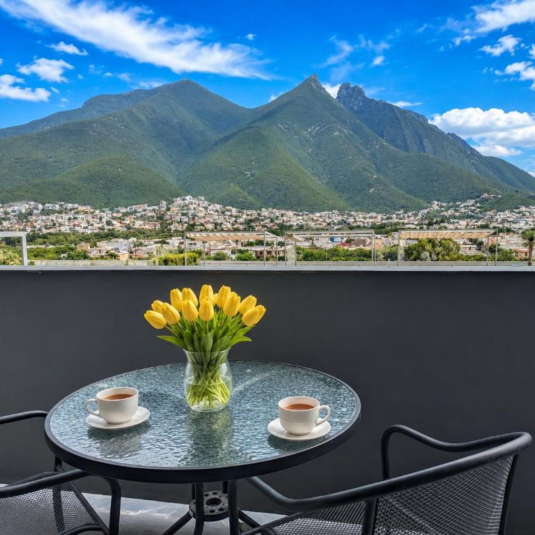 Moderno Ubicacion Vistas Seguridad y Estilo - Apartment with Mountain View - 7
