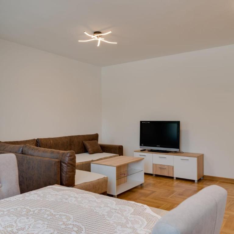 Jeca - One-Bedroom Apartment - 19