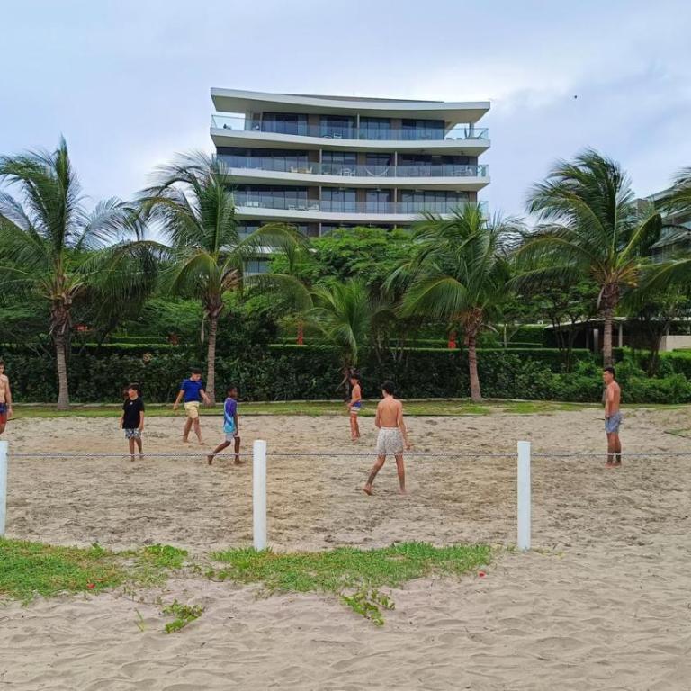 Oceanfront Residence at Exclusive Beach Club - Apartment with View and Balcony - 20