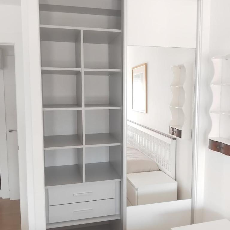 La Arena, playa San Lorenzo, centro Gijón - Two-Bedroom Apartment with City View - 25