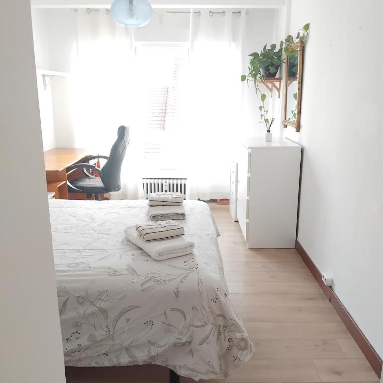 La Arena, playa San Lorenzo, centro Gijón - Two-Bedroom Apartment with City View - 38