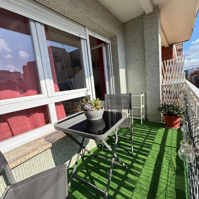 La Arena, playa San Lorenzo, centro Gijón - Two-Bedroom Apartment with City View - 45