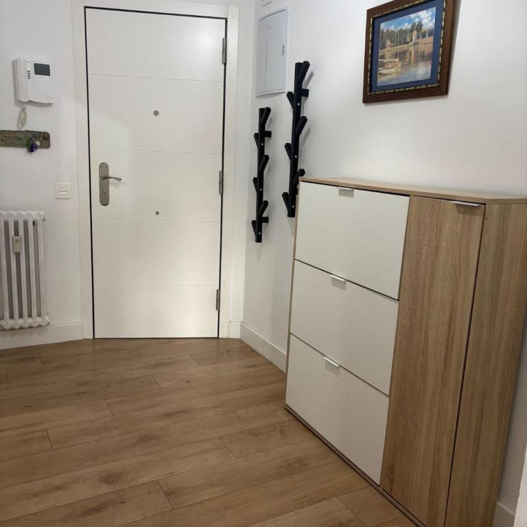 La Arena, playa San Lorenzo, centro Gijón - Two-Bedroom Apartment with City View - 51