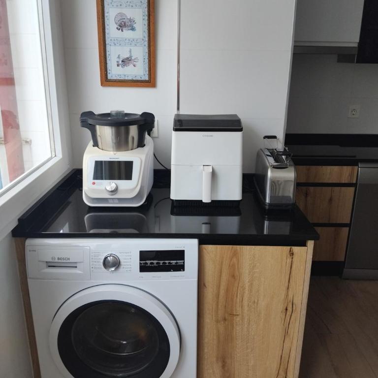 La Arena, playa San Lorenzo, centro Gijón - Two-Bedroom Apartment with City View - 52