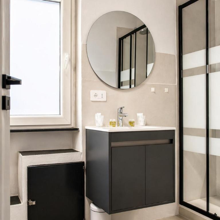 La Marina Attic Mansarda con vista su Porto Antico - Appartamento Loft con 3 Camere da Letto - 5