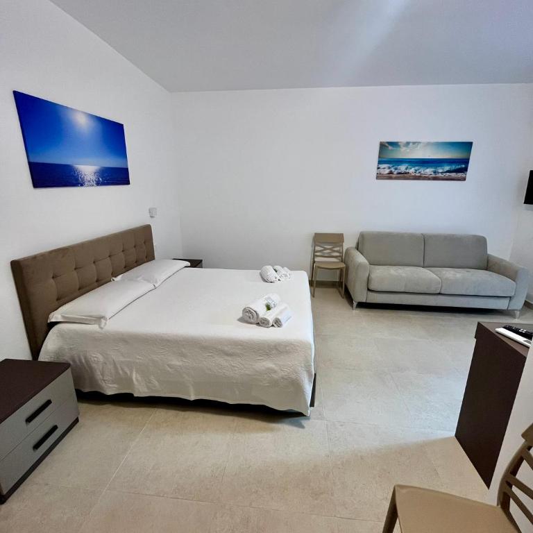 Perla della Riviera - Deluxe King Room - 5