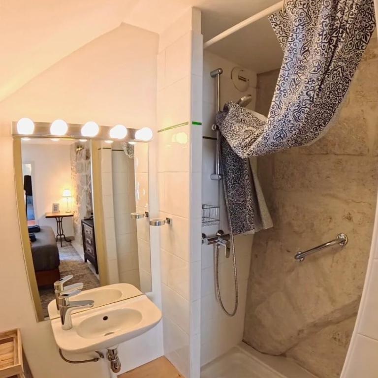 Les Duchesses - 84m2 double suite deluxe - en partie climatisé - Appartement 2 Chambres - 3