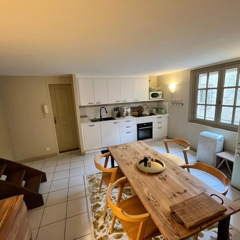Les Duchesses - 84m2 double suite deluxe - en partie climatisé - Appartement 2 Chambres - 26