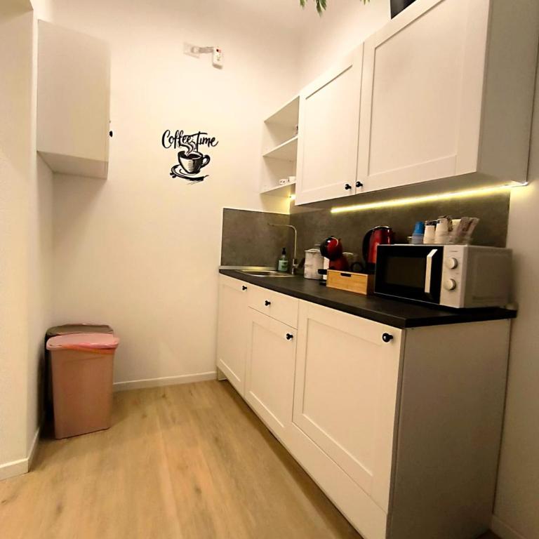 DIMORA NONNA ELENA - Quartieri Spagnoli - Camera Matrimoniale con Bagno Privato - 18