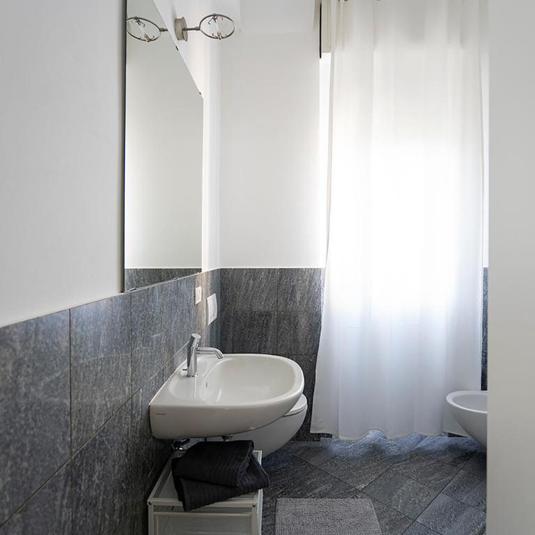 Bright Apartment in Corso Como - Appartamento con 2 Camere da Letto - 9