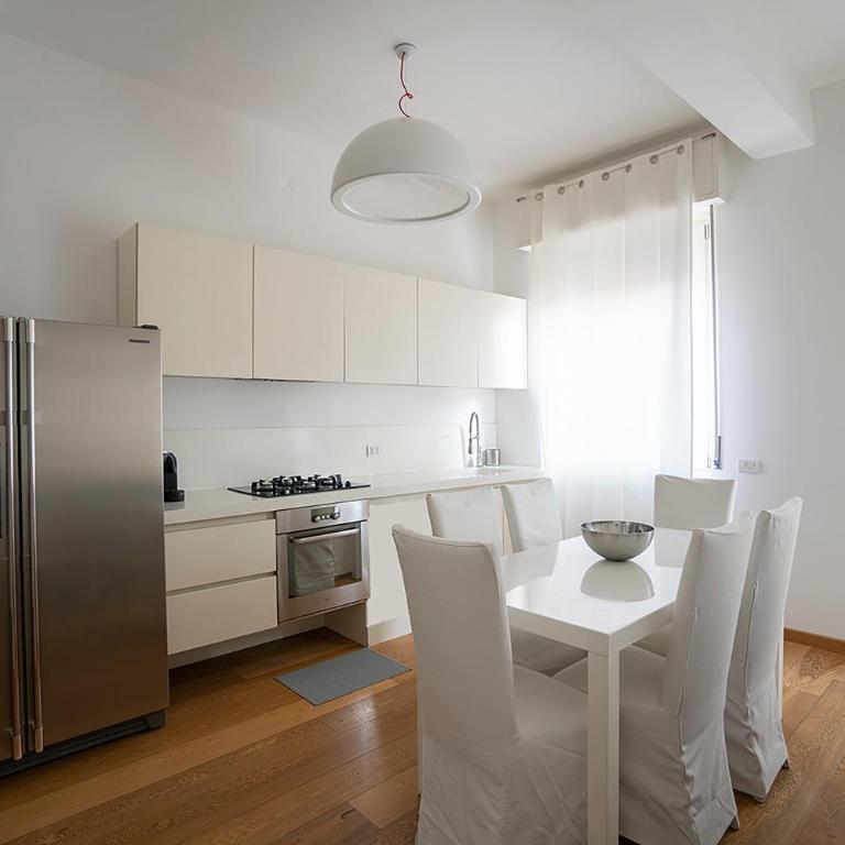 Bright Apartment in Corso Como - Appartamento con 2 Camere da Letto - 23