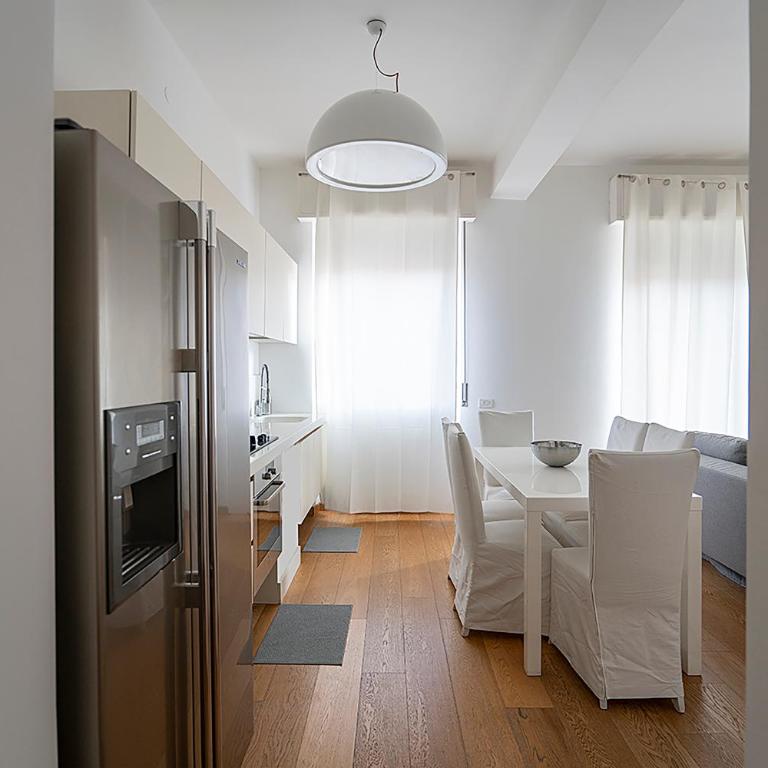Bright Apartment in Corso Como - Appartamento con 2 Camere da Letto - 14
