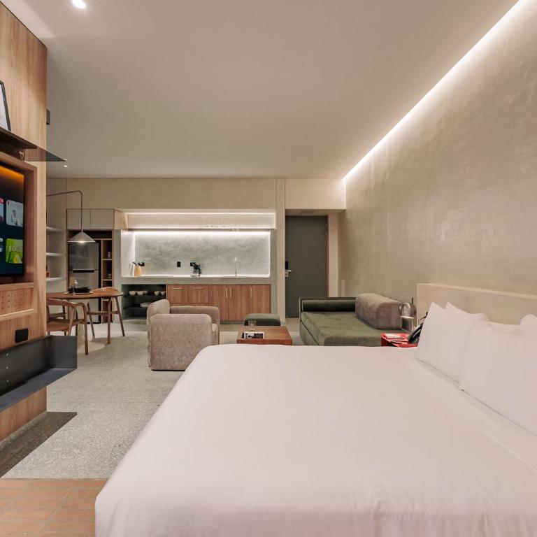 Gres Apartments Medellin - One-Bedroom Apartment with Garden - 13