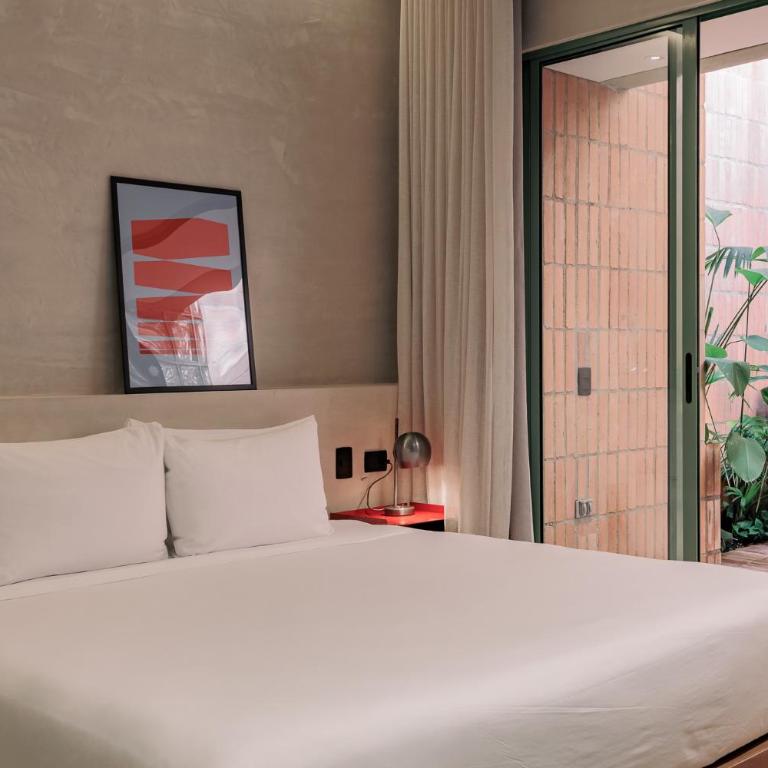 Gres Apartments Medellin - One-Bedroom Apartment with Garden - 10