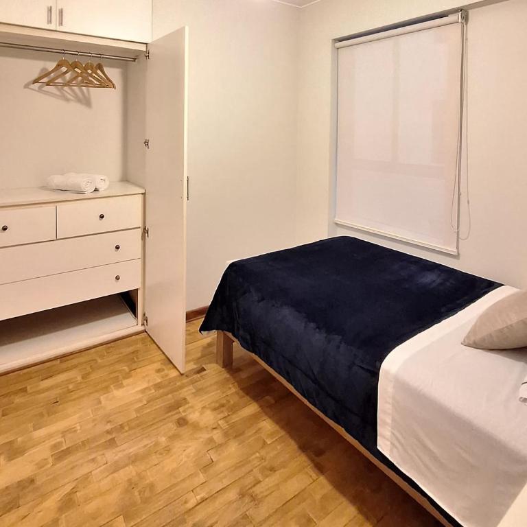 Miraflores Solo Room Shared Bath - Single Room with Shared Bathroom - 2