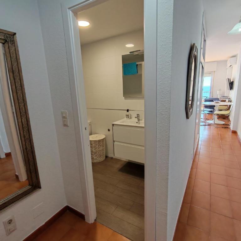 Epsilon 2 4f primera línea de playa - Apartamento Deluxe de 2 dormitorios con vistas al mar - 18