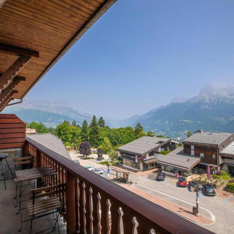 Résidence Les Aiguilles de Warens - Combloux - Appartement avec Vue et Balcon - 2