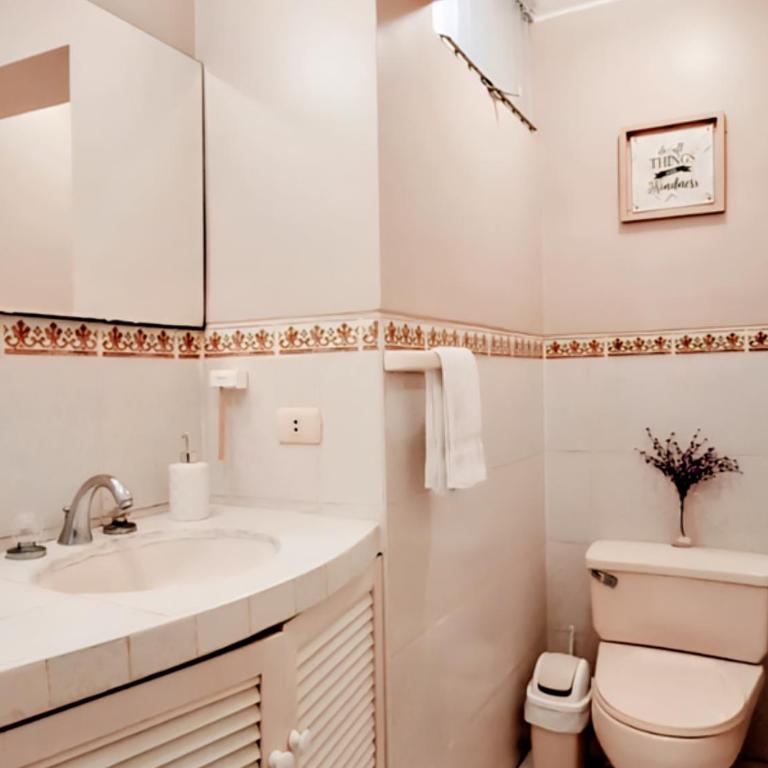 Miraflores Solo Room Shared Bath - Single Room with Shared Bathroom - 9