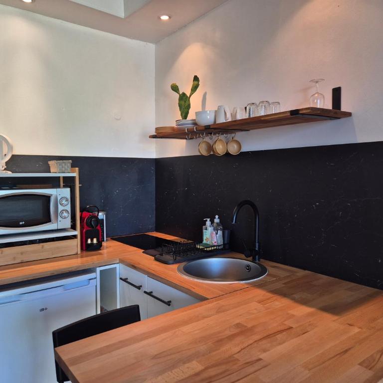 Rez de jardin climatisé, cosy, avec parking à Sanary - Les Amirantes - Apartment mit 1 Schlafzimmer - 9