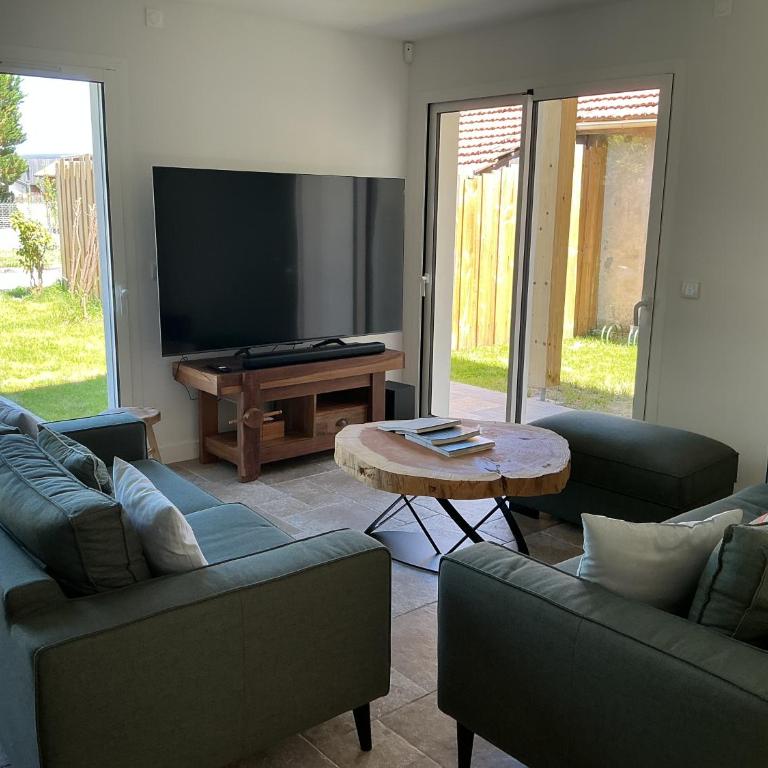 Maison de vacances Helios - Three-Bedroom House - 11
