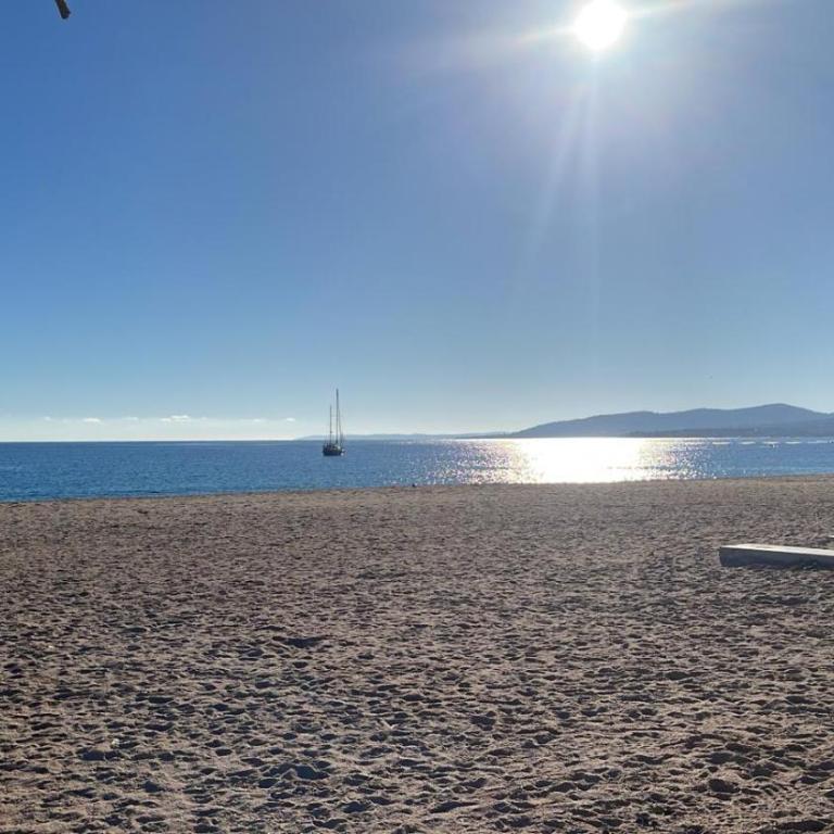 Charmant studio 100 m de la plage - Monolocale - 13