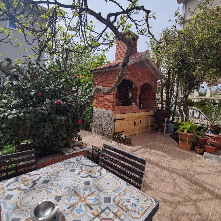Apartments Gabi&Zdenka Tivat - One-Bedroom Apartment with Garden View - 29