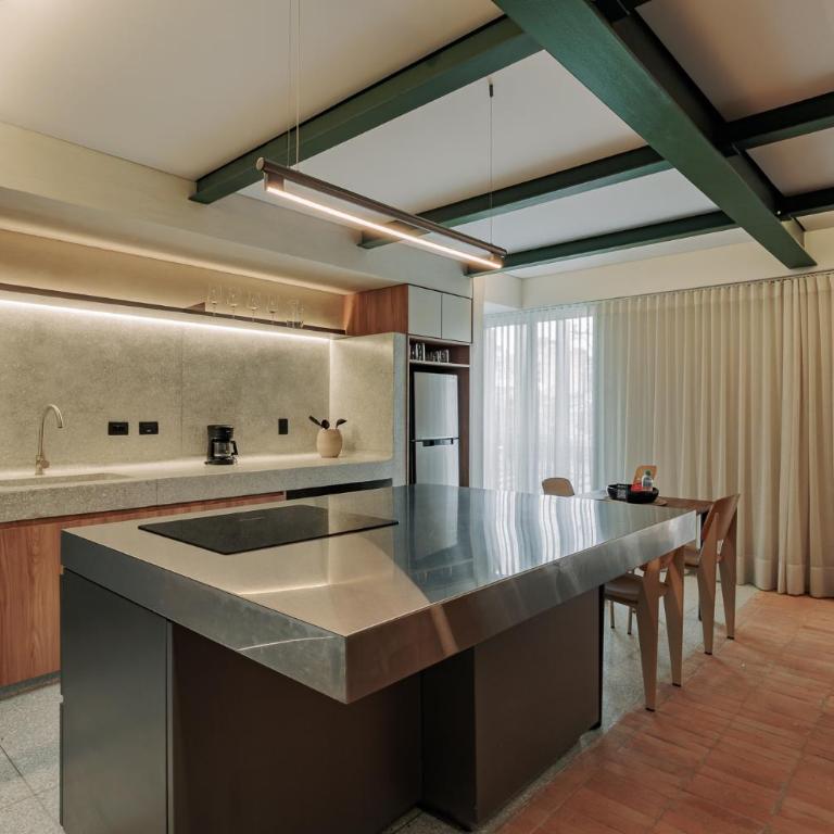 Gres Apartments Medellin - Deluxe One-Bedroom Apartment - 14