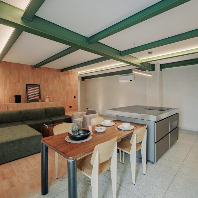 Gres Apartments Medellin - Deluxe One-Bedroom Apartment - 15