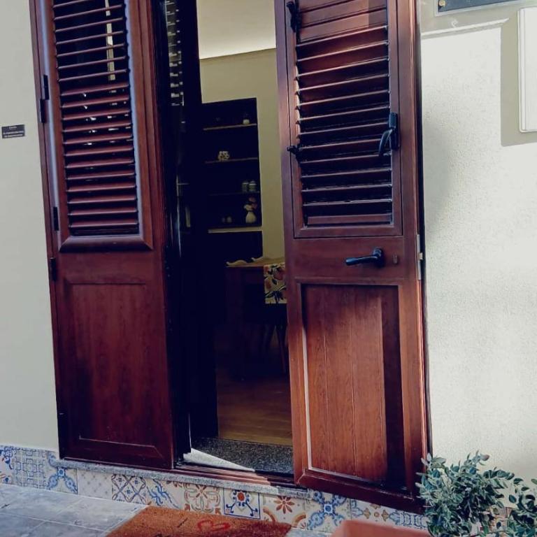 Lemora - One-Bedroom House - 8