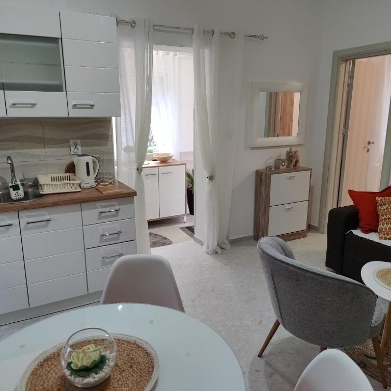 Apartments Gabi&Zdenka Tivat - One-Bedroom Apartment with Garden View - 37