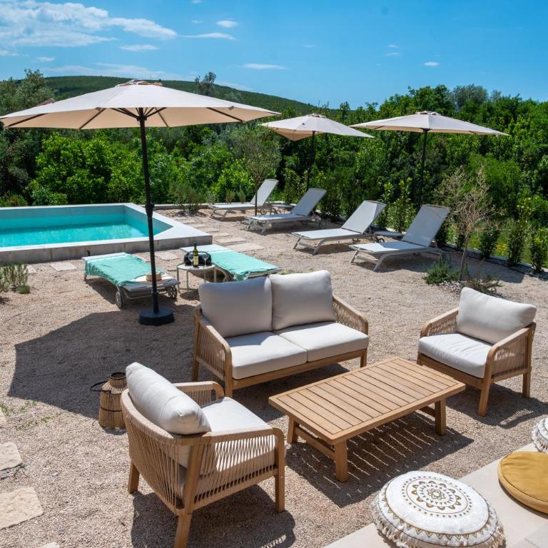 Casa Del Sol - Modern stone villa with private pool in Lustica - Villa with Private Pool - 10