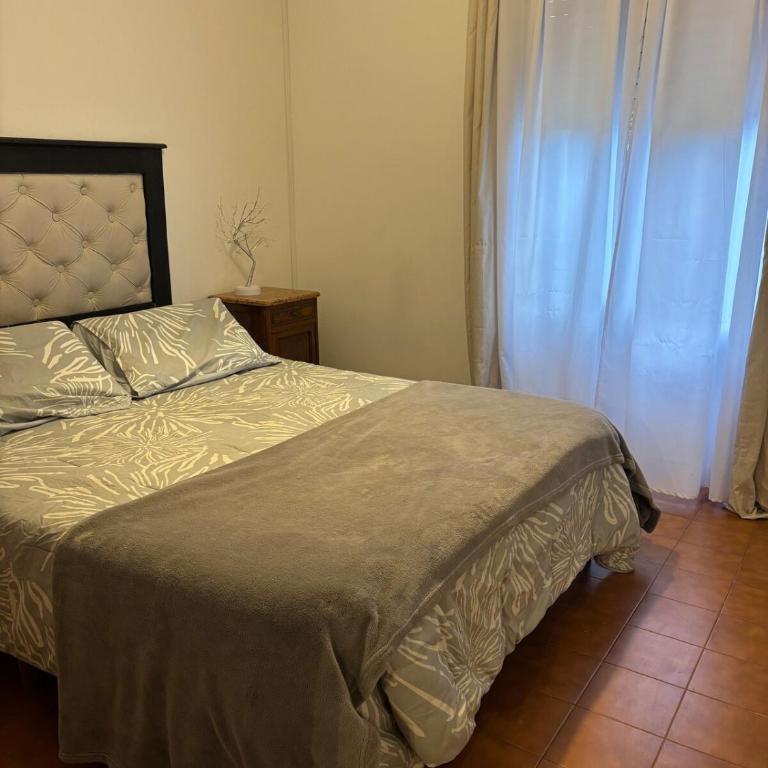 Departamento céntrico con cochera - Apartamento de 2 dormitorios - 3