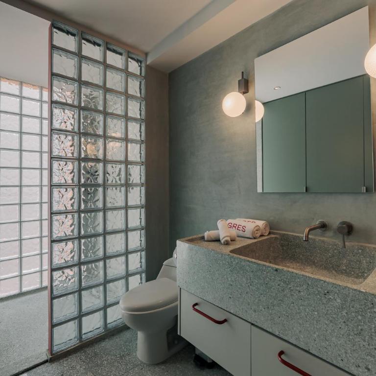 Gres Apartments Medellin - One-Bedroom Apartment with Balcony - 8