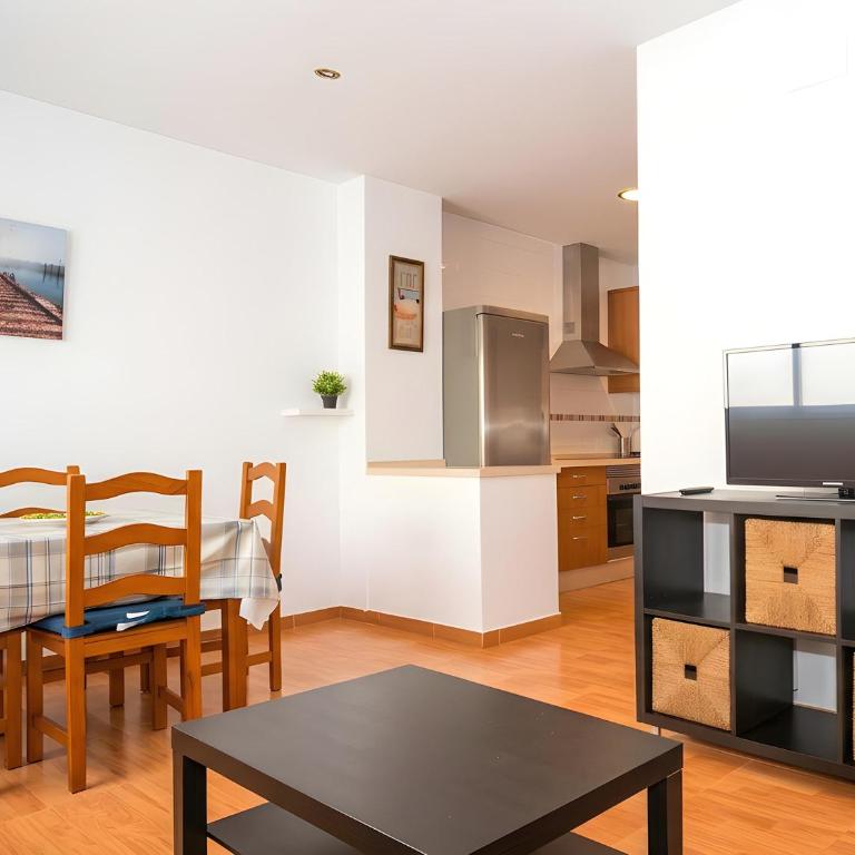 Apartamento en Conil Zona centro solo aceptamos familias y parejas - Appartement - 35