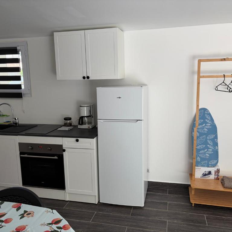 Charmant studio dans résidence privée proche centre ville - Appartement 1 Chambre avec Terrasse - 2