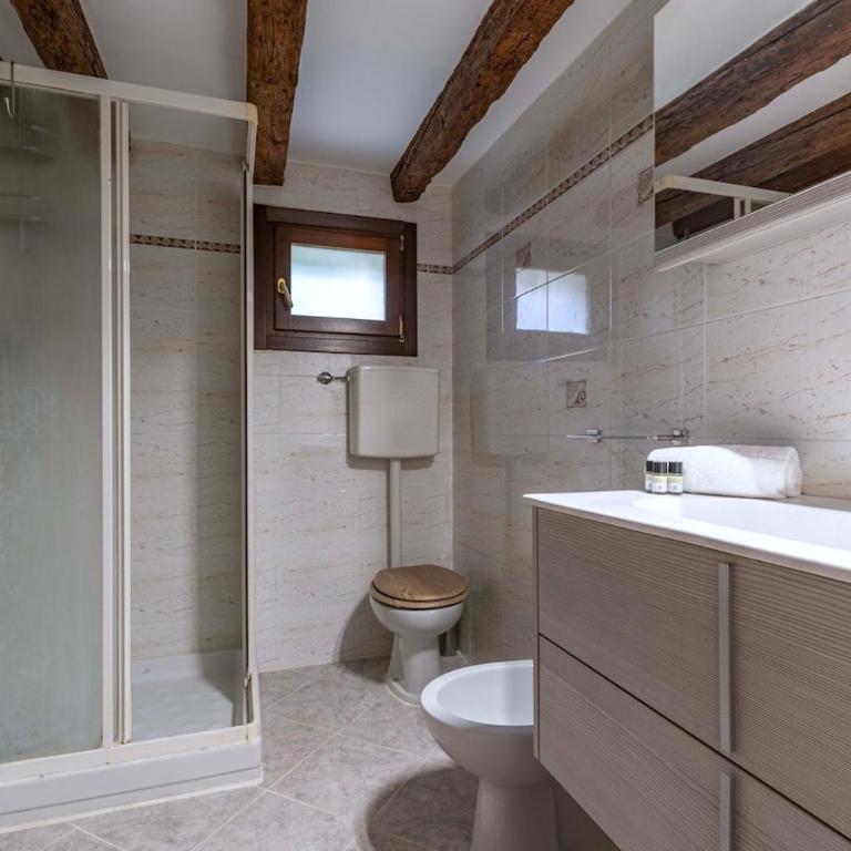Venetian Hideaway with Exposed Beams in Dorsoduro - Appartamento con 2 Camere da Letto - 9