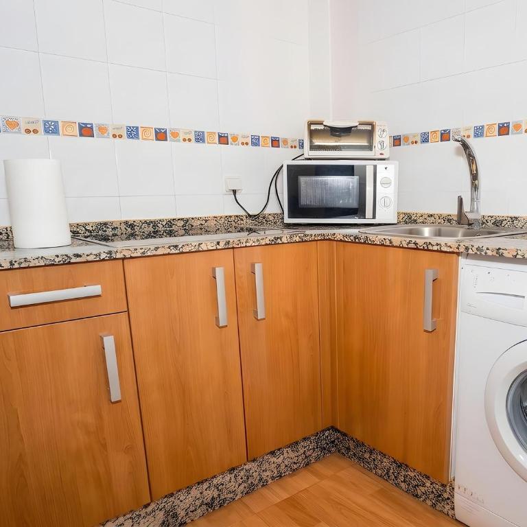 Apartamento en Conil Facil aparcamiento Solo para familias y parejas - Appartement - 8