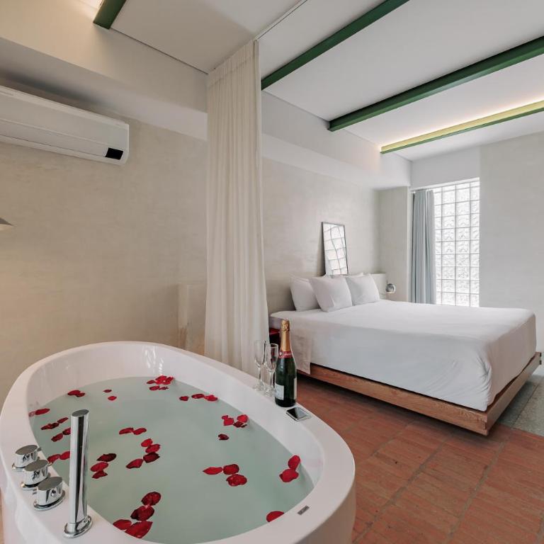 Gres Apartments Medellin - Two-Bedroom Deluxe Apartment - 5
