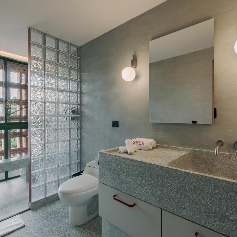 Gres Apartments Medellin - Two-Bedroom Deluxe Apartment - 10